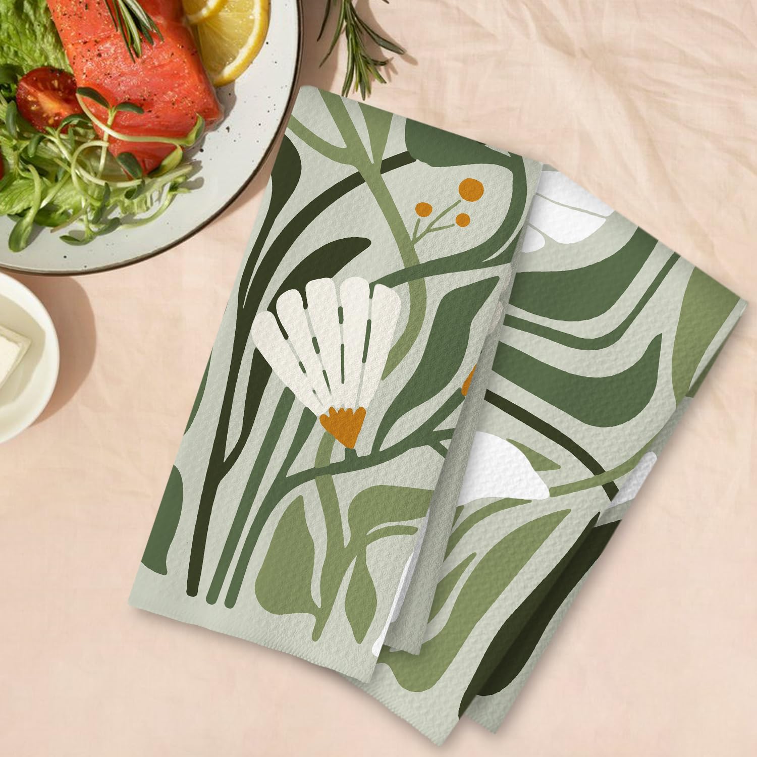 ArtisaEura fast-drying kitchen towel illustrating efficient moisture removal