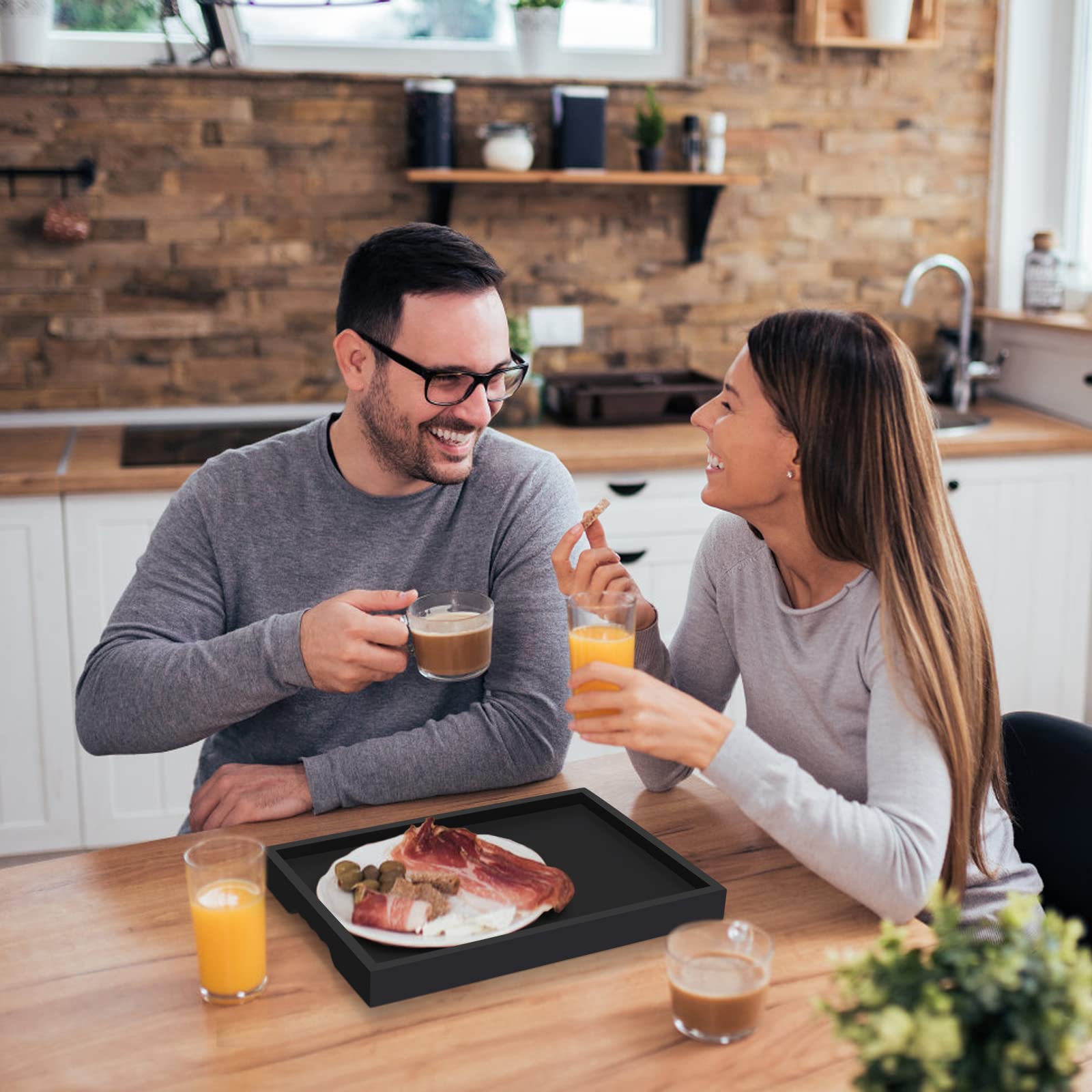 Artmeer tray used for snacking or drawing in bed