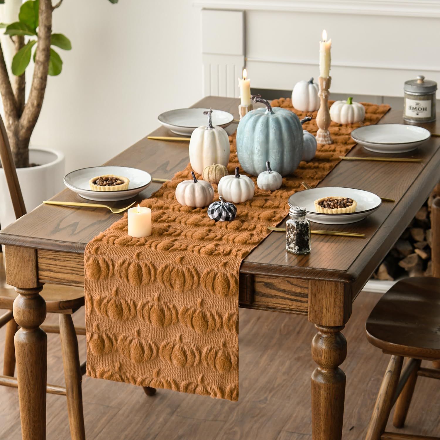 Artoid Mode 13x72 inch table runner fits six to eight settings.