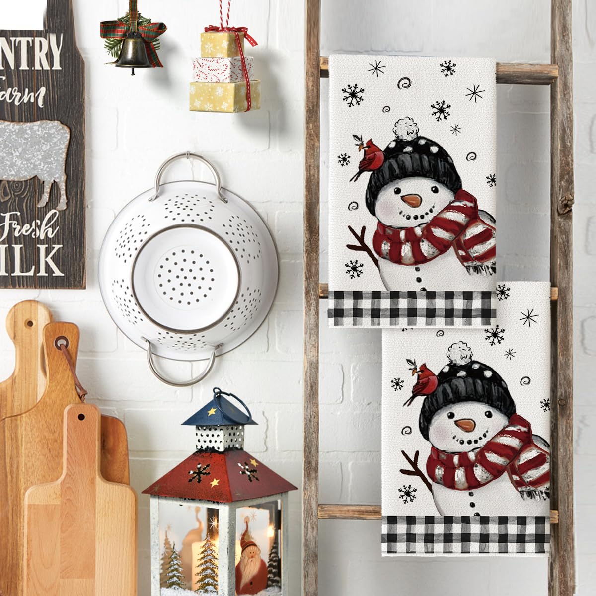 Artoid Mode 18x26 inch dish towel for daily drying and cleaning.