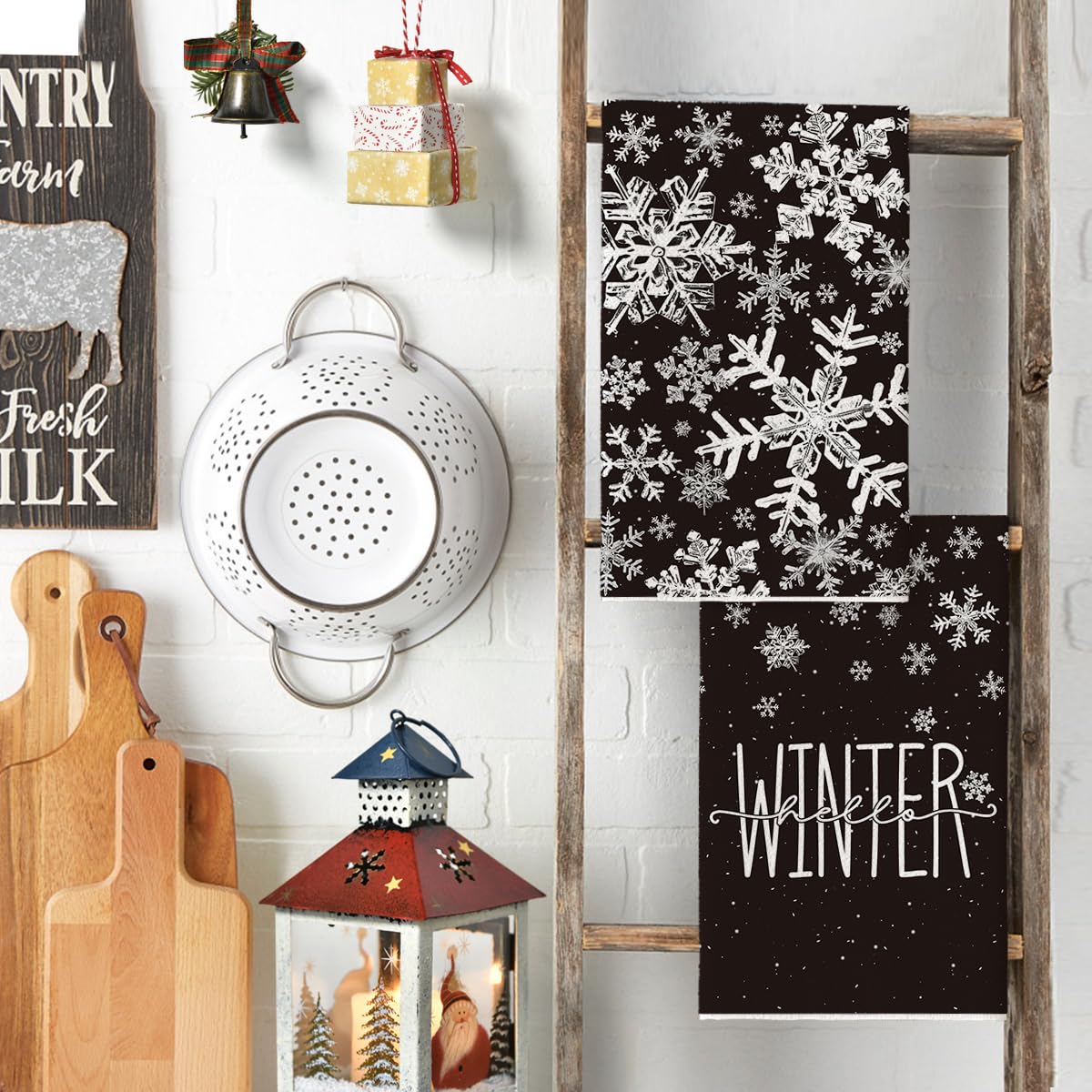 Artoid Mode 18x26 inch dish towels provide strong absorption for quick drying.