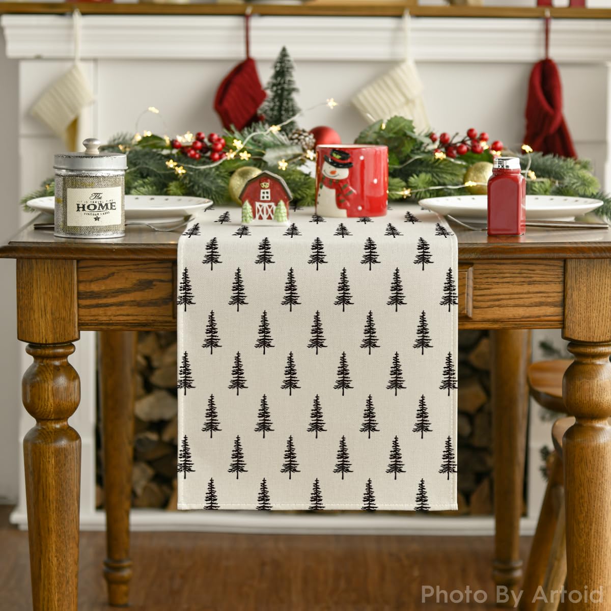 Artoid Mode beige Xmas Tree runner packaging display, ready to brighten your table