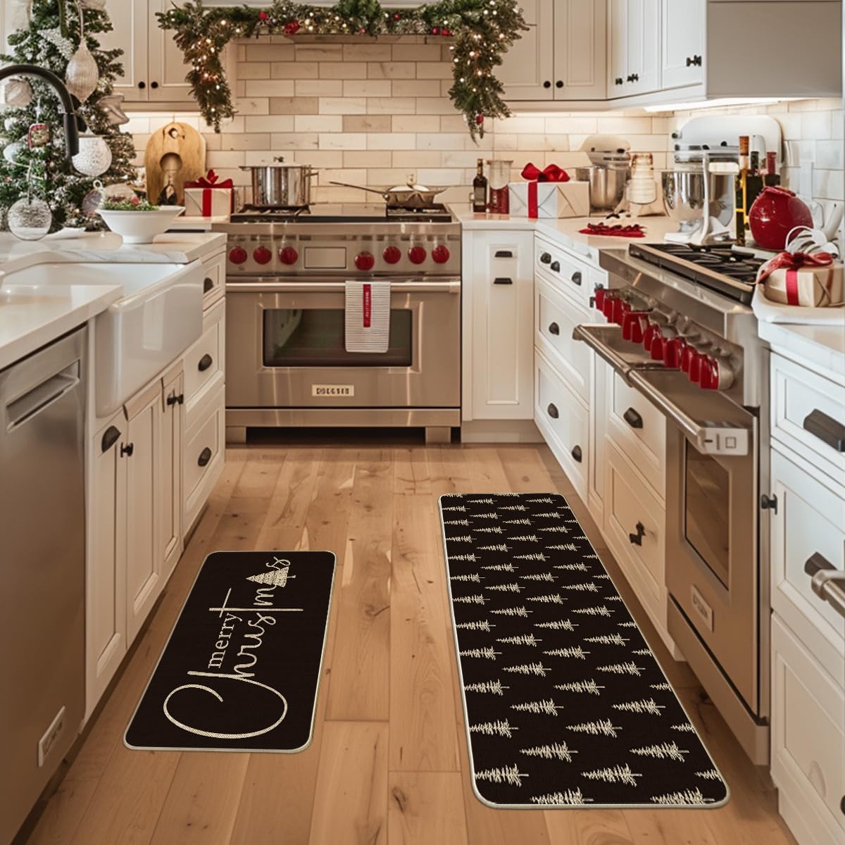 Artoid Mode black Xmas tree mat pattern improves seasonal decor in kitchens and foyers