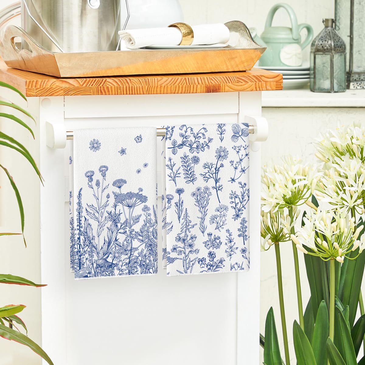 Artoid Mode packaging image highlights two towels and seasonal design
