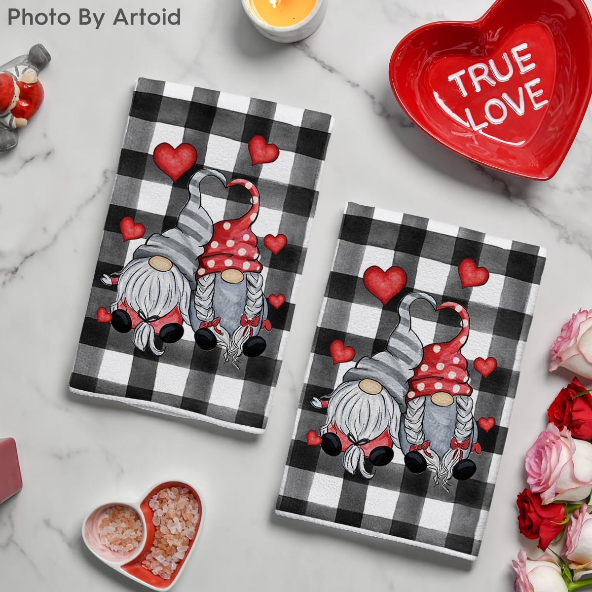 Artoid Mode buffalo plaid towel for gift-ready wedding and seasonal decor