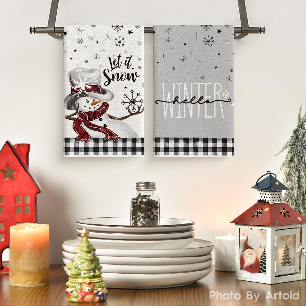 Artoid Mode buffalo plaid snowman towel showcases soft, cookware-safe material.
