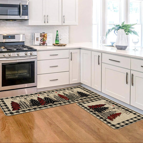 Artoid Mode buffalo plaid Xmas tree mat back showcases non-slip recycled rubber