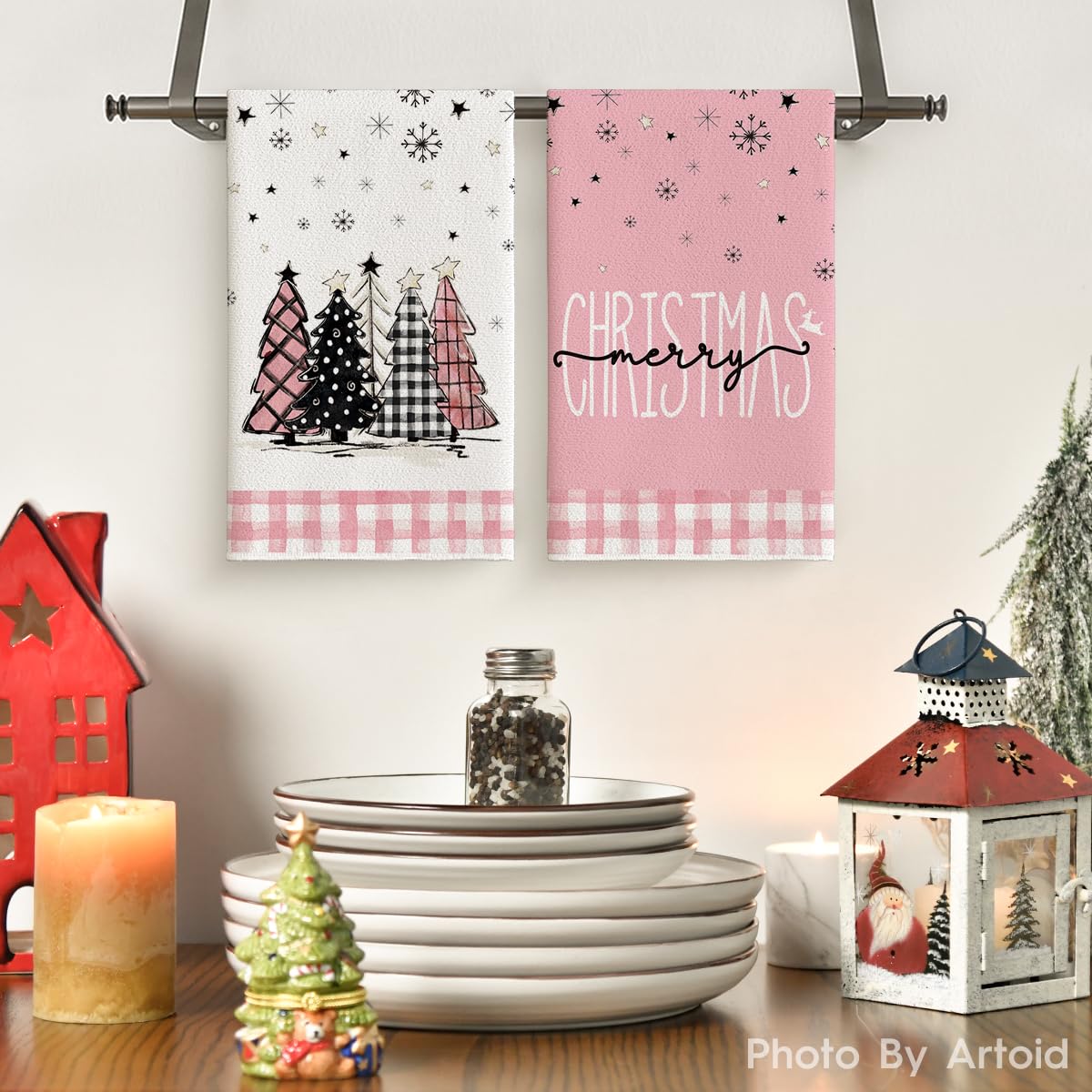Artoid Mode Christmas kitchen towels set of 2 in holiday design for daily tasks