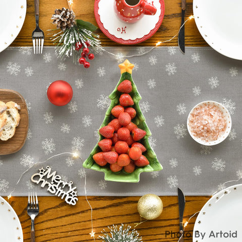 Colorful Artoid Mode runner detail enhances seasonal dining ambiance