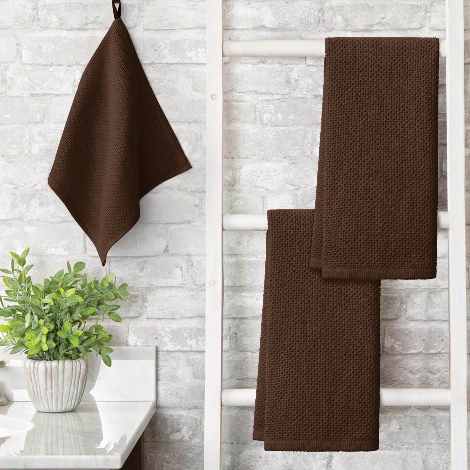 Artoid Mode honeycomb weave closeup highlights absorbent performance for spills.