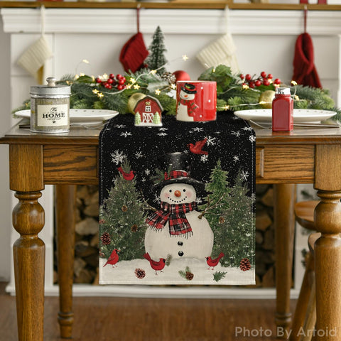Artoid Mode easy-clean table runner machine washable