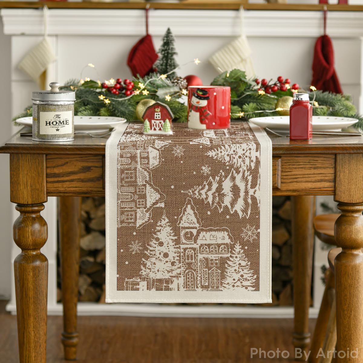 Artoid Mode Igloo Cedar Snowflake Silhouette decorates winter tables elegantly.