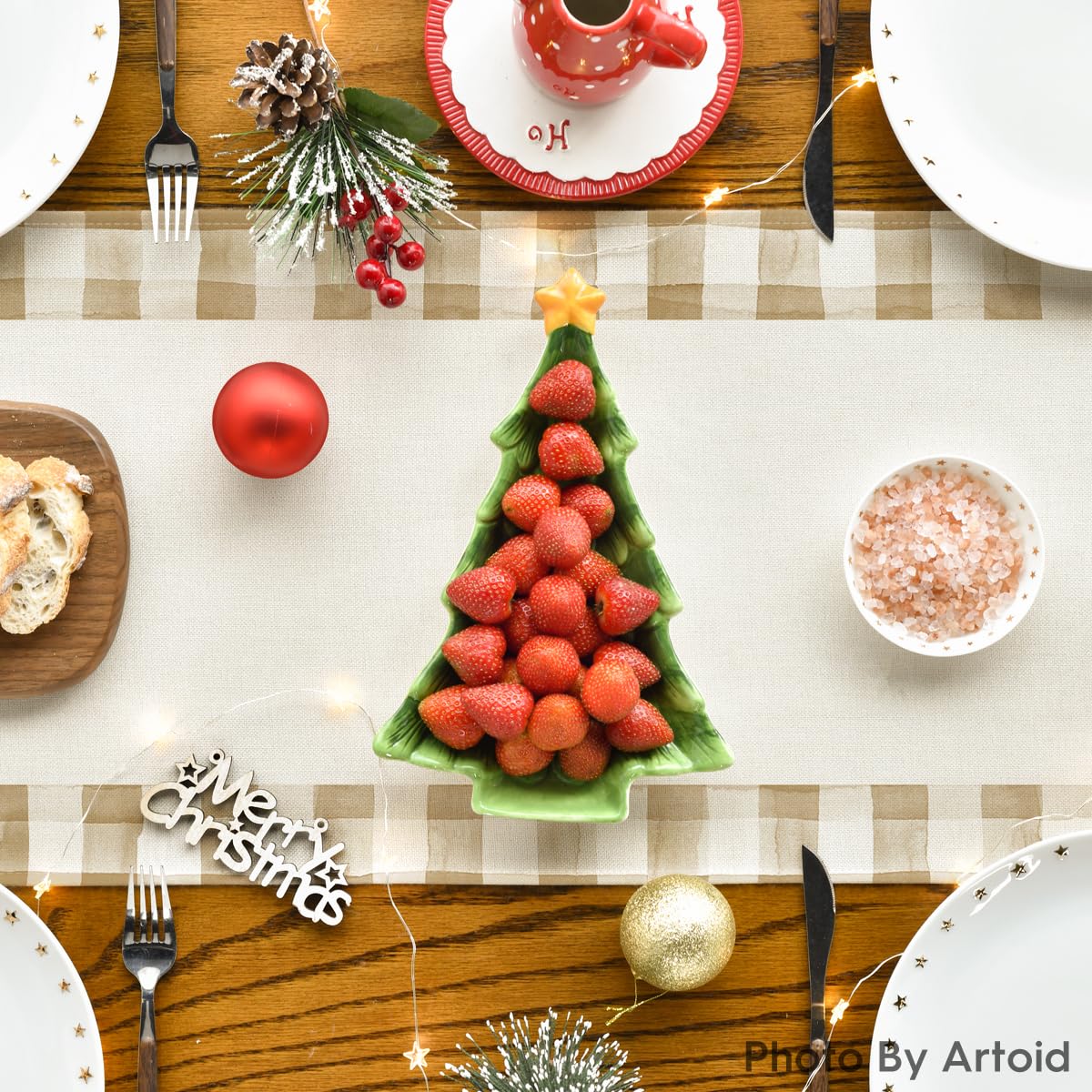 Artoid Mode machine-washable table runner simplifies cleanup after meals