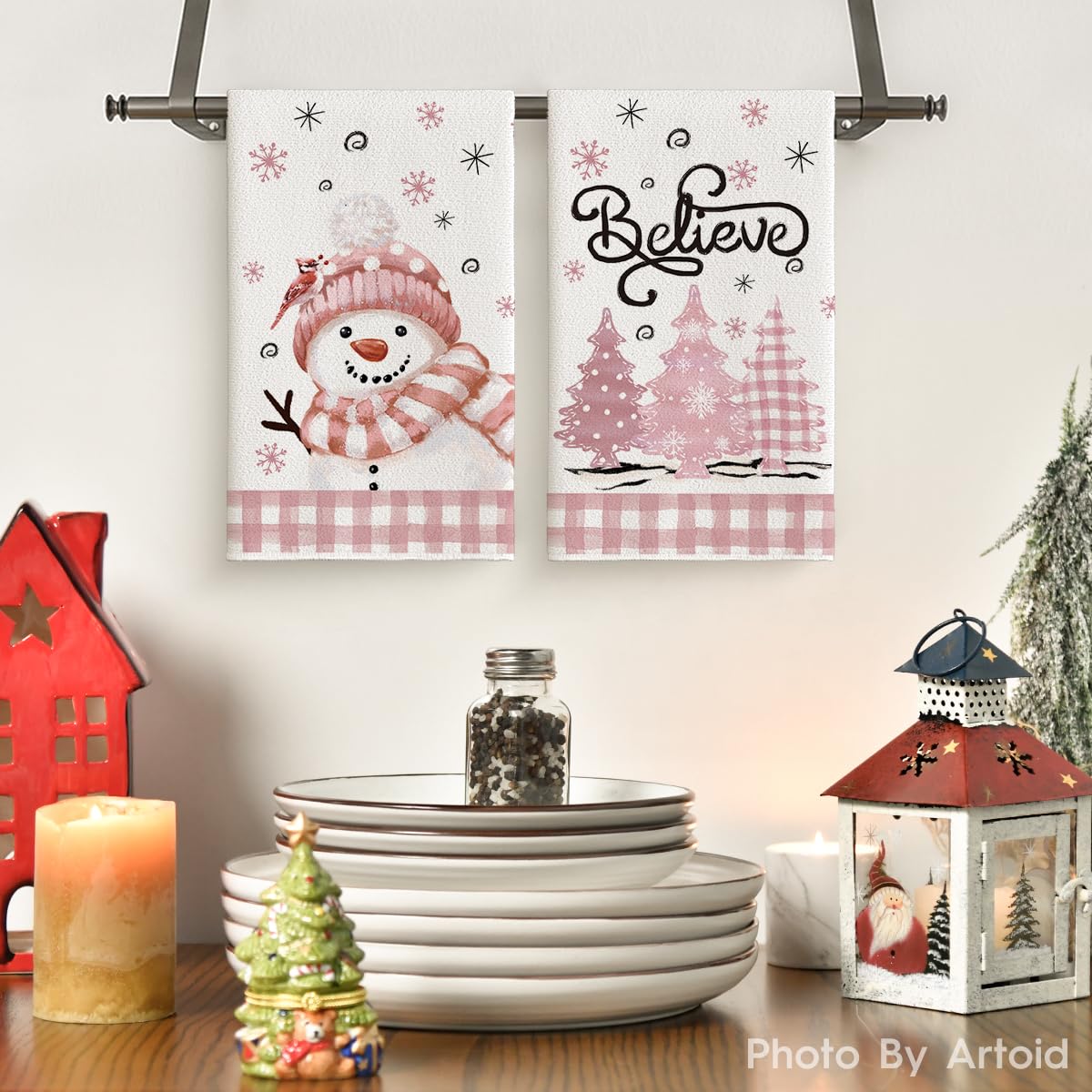 Artoid Mode towel set adds festive decor while protecting delicate cookware