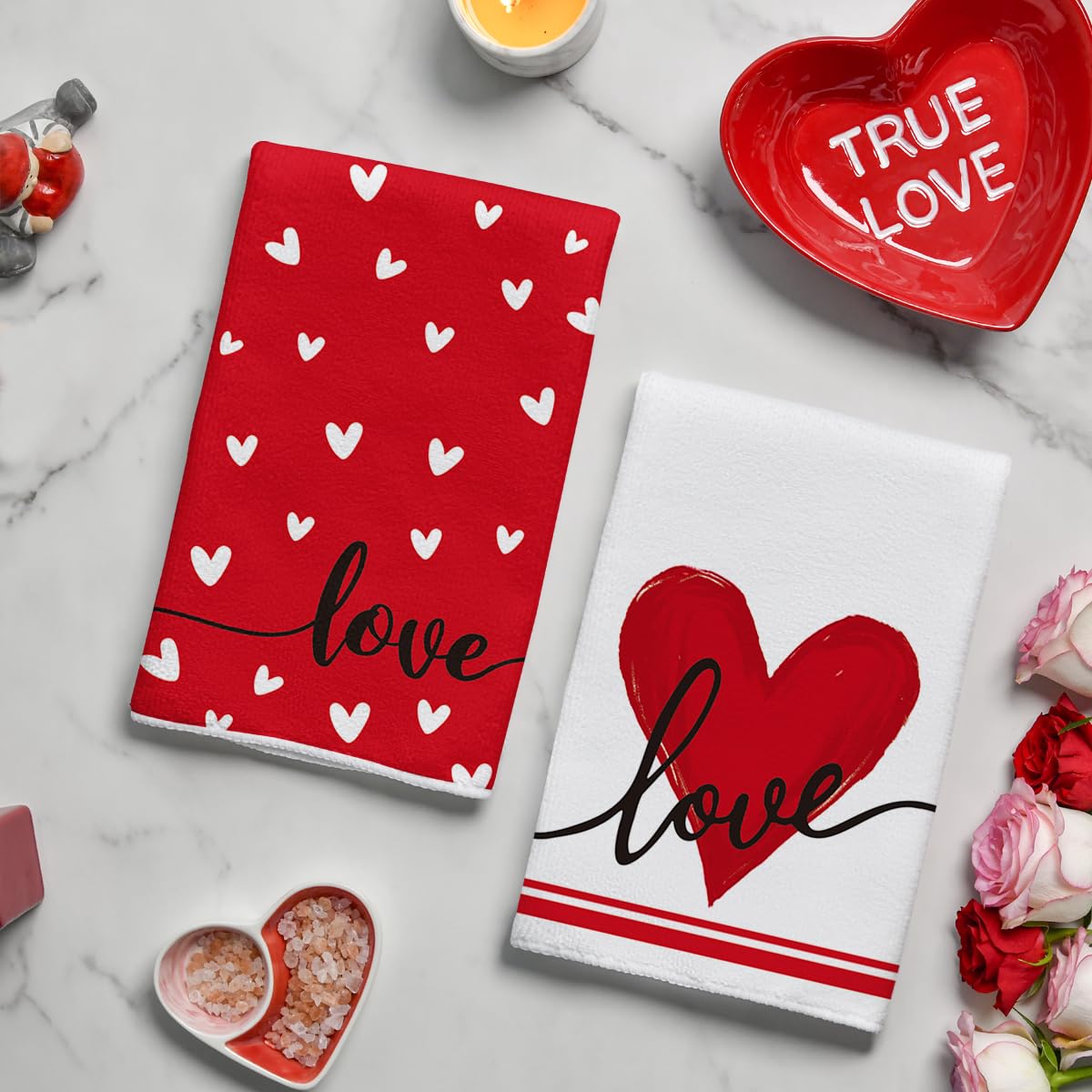 Artoid Mode Red Heart Love dish towel, highly absorbent for quick spill cleanup
