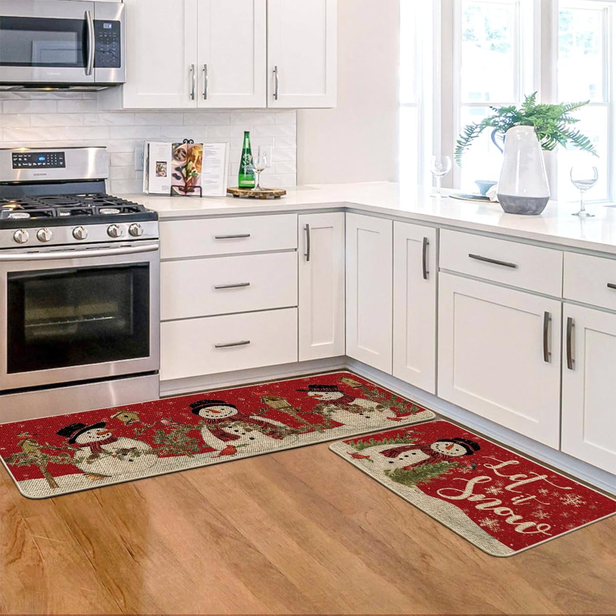 Low-profile 0.25 inch thickness helps reduce tripping in busy kitchens.