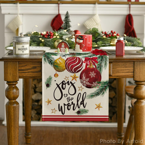 Artoid Mode durable fabric protects table while hosting meals.