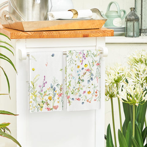 Artoid Mode set of two towels for versatile kitchen use and decoration.