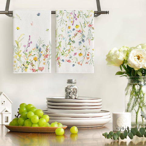 Artoid Mode ultra-soft fiber kitchen towel provides gentle, scratch-free care for cookware.