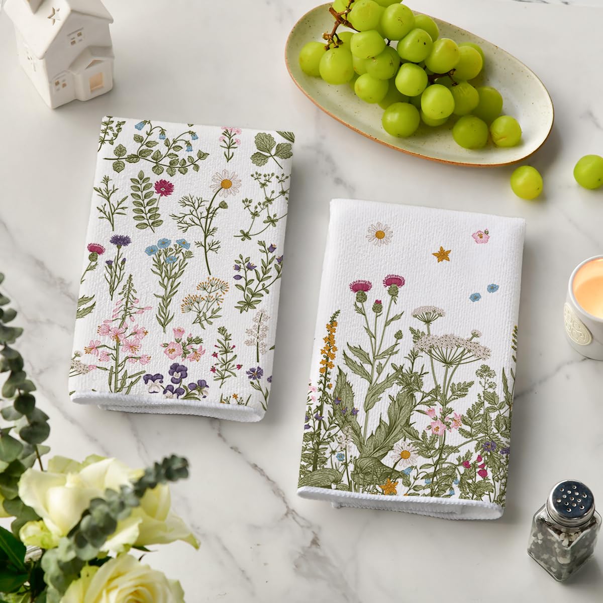 Artoid Mode Wildflower towels size 18x26 delivers generous coverage for drying and cleaning