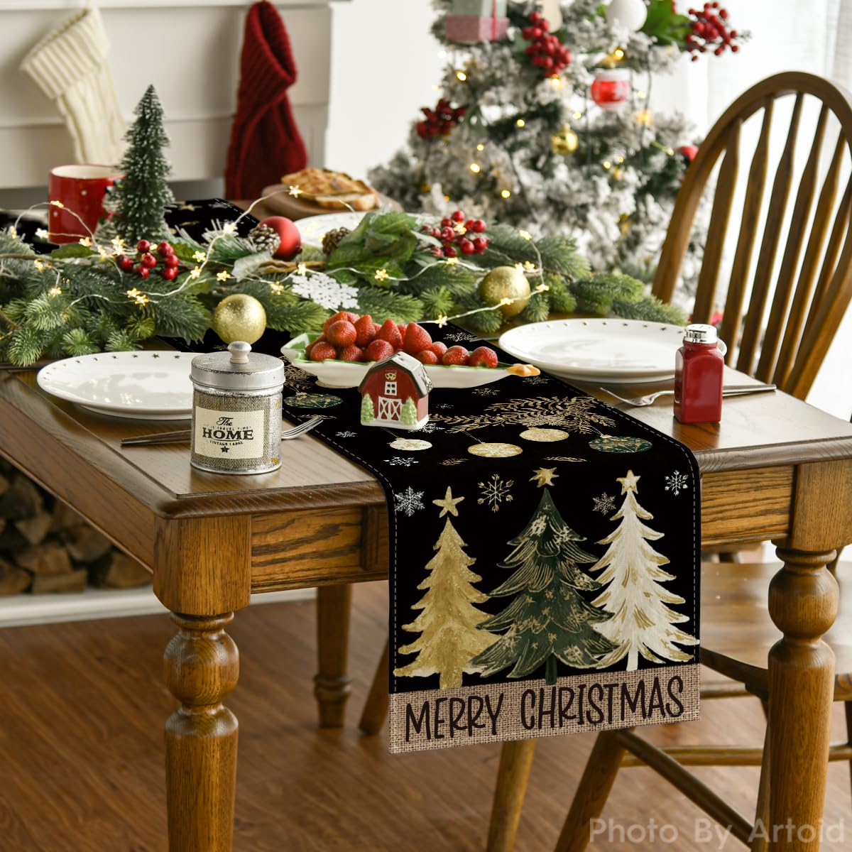 Artoid Mode winter holiday dining setup enhances table ambiance