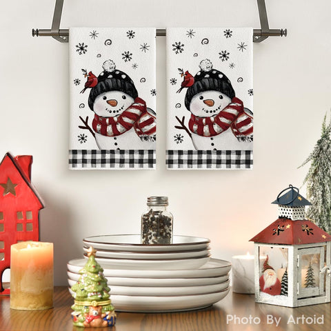 Artoid Mode snowman design towel brings festive kitchen charm.