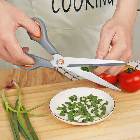 Asdirne five-piece bundle ready for any kitchen task