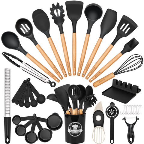 Astercook 39-piece kitchen set on display, versatile for everyday cooking.