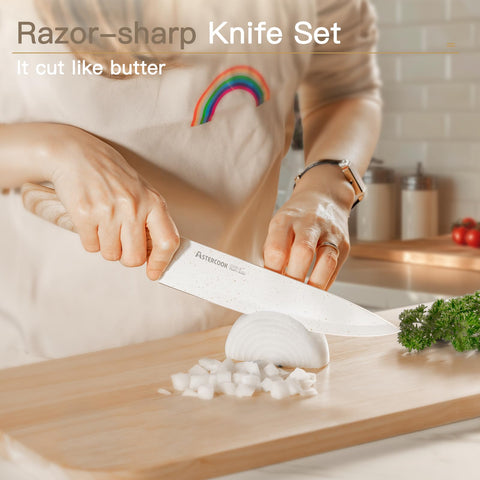 Astercook kitchen shears suitable for quick snips and tasks.