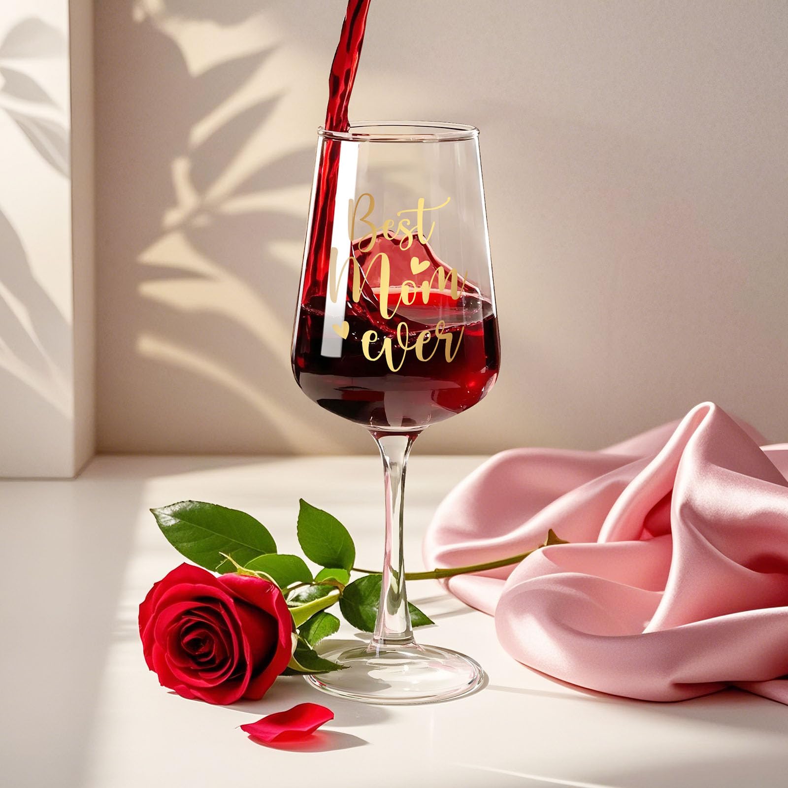 Astonlink Best Mom Ever wine glass makes a thoughtful gift