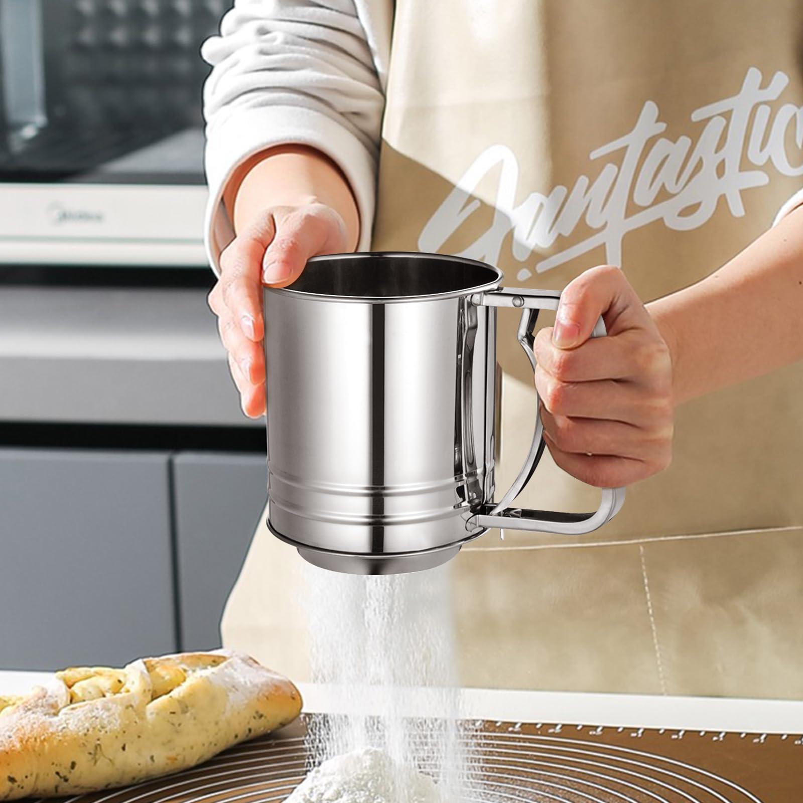 ATPWONZ versatile tool for dusting flour cocoa powder and sugar.
