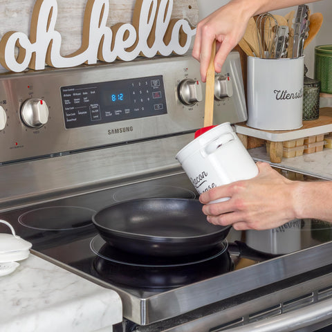 AuldHome distressed white enamelware adds rustic charm to kitchen décor