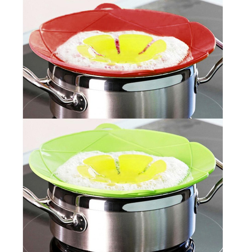 Close-up of AUSINCERE silicone lid showing built-in steam vents