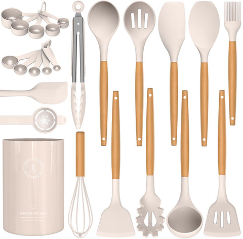 AVGPD egg whisk keeps batter light and airy during prep