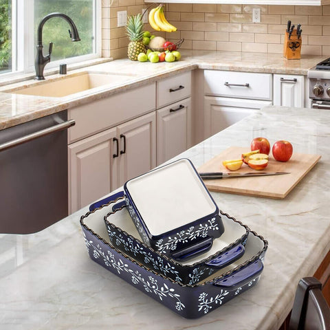 Gift-ready AVLA bakeware set suitable for birthdays and housewarmings.