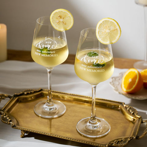AW BRIDAL wine opener and stopper – practical accessories for hosting and gifting.
