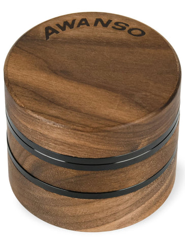 Awanso 3-piece grinder with magnetic lid for easy spice prep.