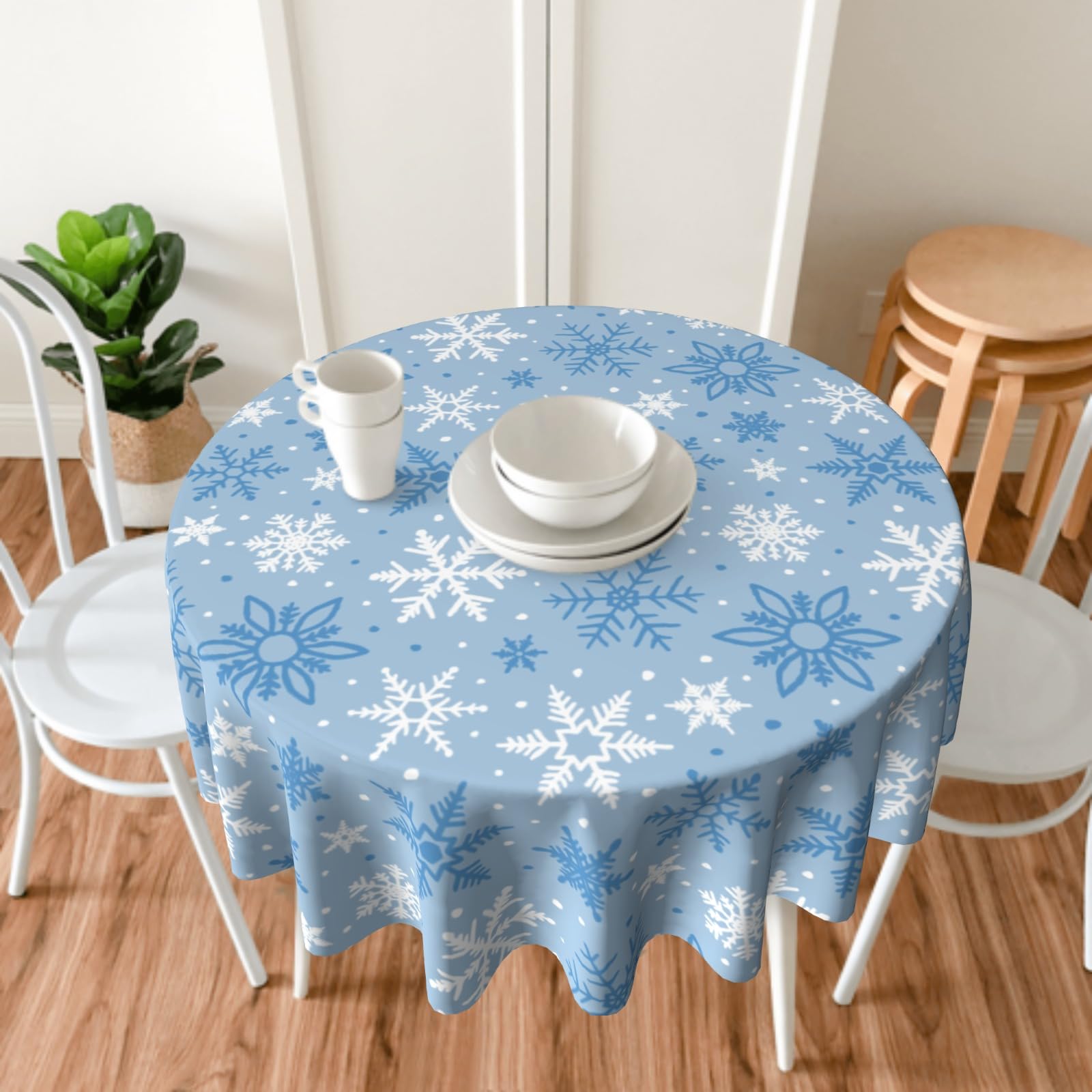 Aytipun round tablecloth suitable for indoor and outdoor dining occasions.
