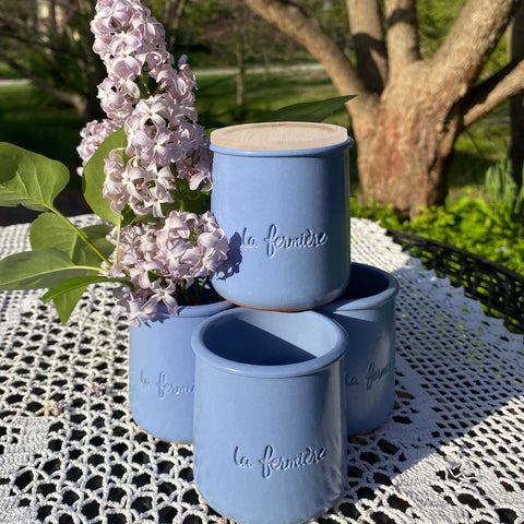AYUSEB sealed jars keep contents dry inside the jar.
