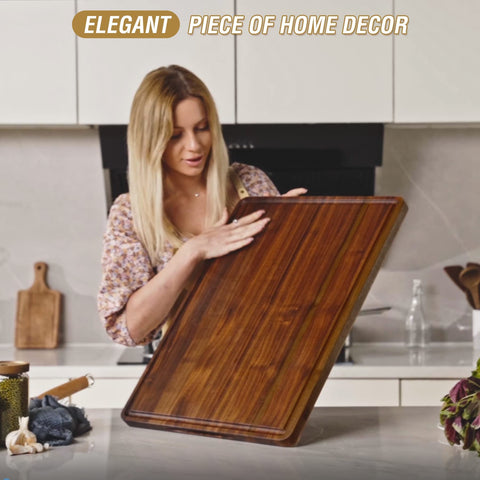 AZRHOM walnut cutting board texture highlights natural grain and luxury look