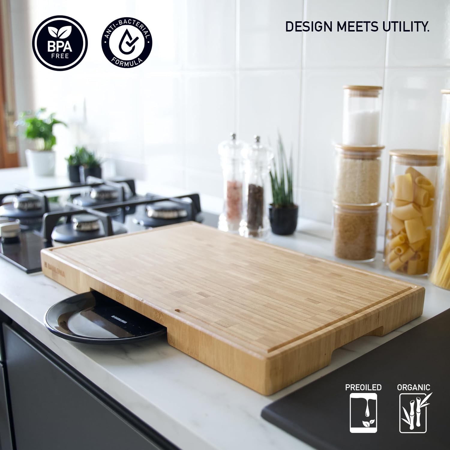 Babilonia knife-friendly end-grain surface supports smooth, precise cutting.