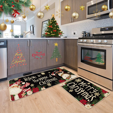Baccessor Christmas kitchen mat features a slim 0.25-inch profile for door clearance.