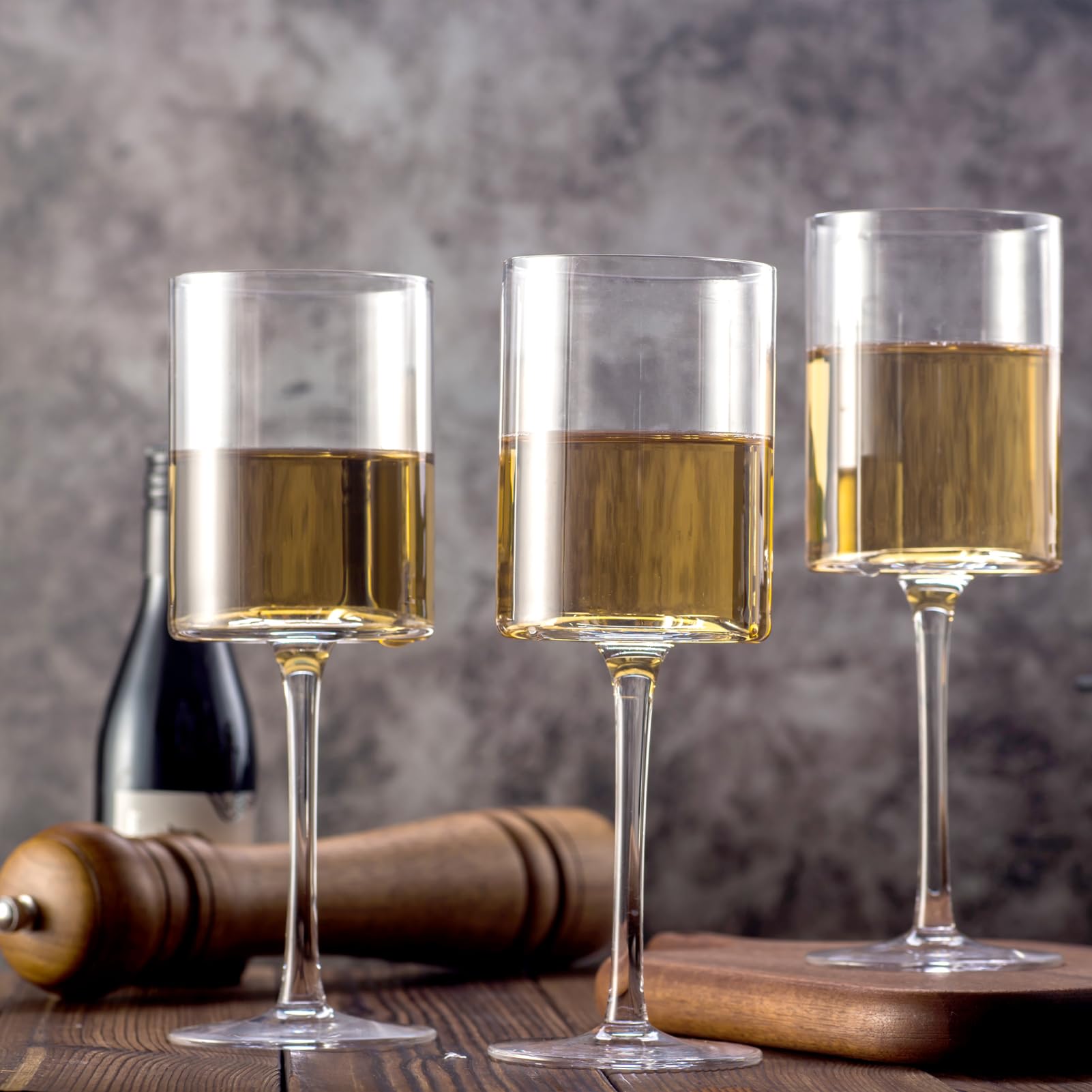 BACLIFE elegant stemware for weddings and anniversaries, perfect for celebrations.