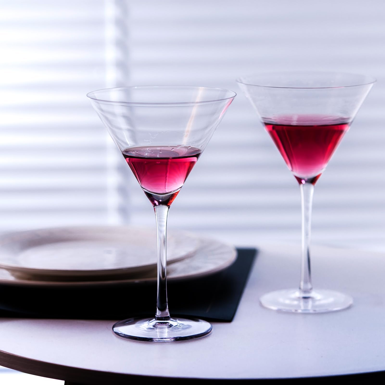 BACLIFE gift-ready-martini-glasses-pack makes a stylish gift for celebrations.