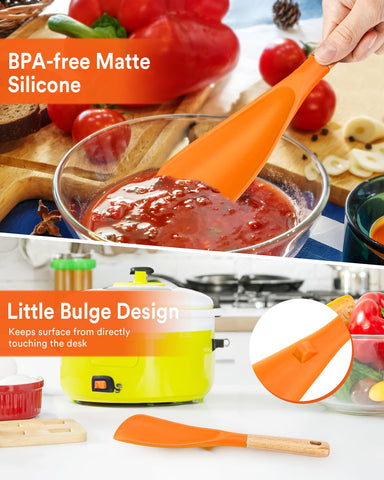 Badiano spoon rests on surface thanks to integrated tool rest.