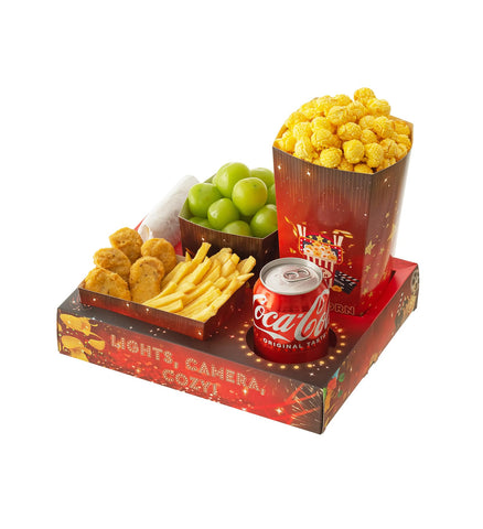 Baffect outdoor-movie table setup supports easy cleanup after events.