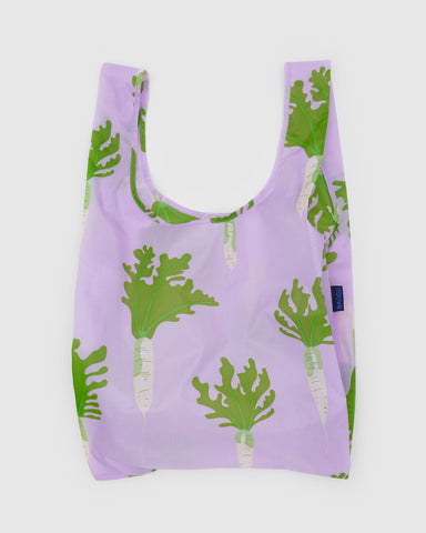 BAGGU tote featuring cheerful produce motif, ideal for errands.