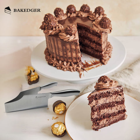 Bakedger dishwasher-safe cake knife for easy cleanup