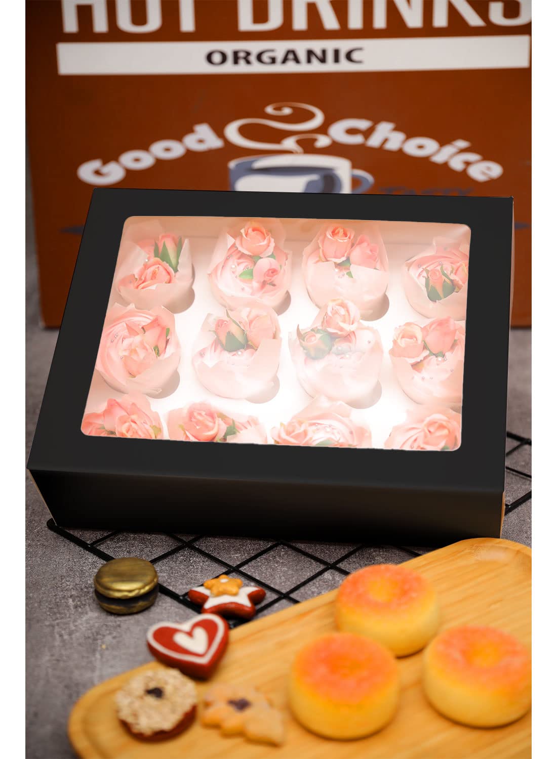 Bakepacker colorful boxes support festive cake packaging choices.
