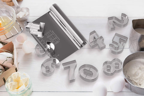 Bakerpan dough scraper included for quick dough sizing and cleanup